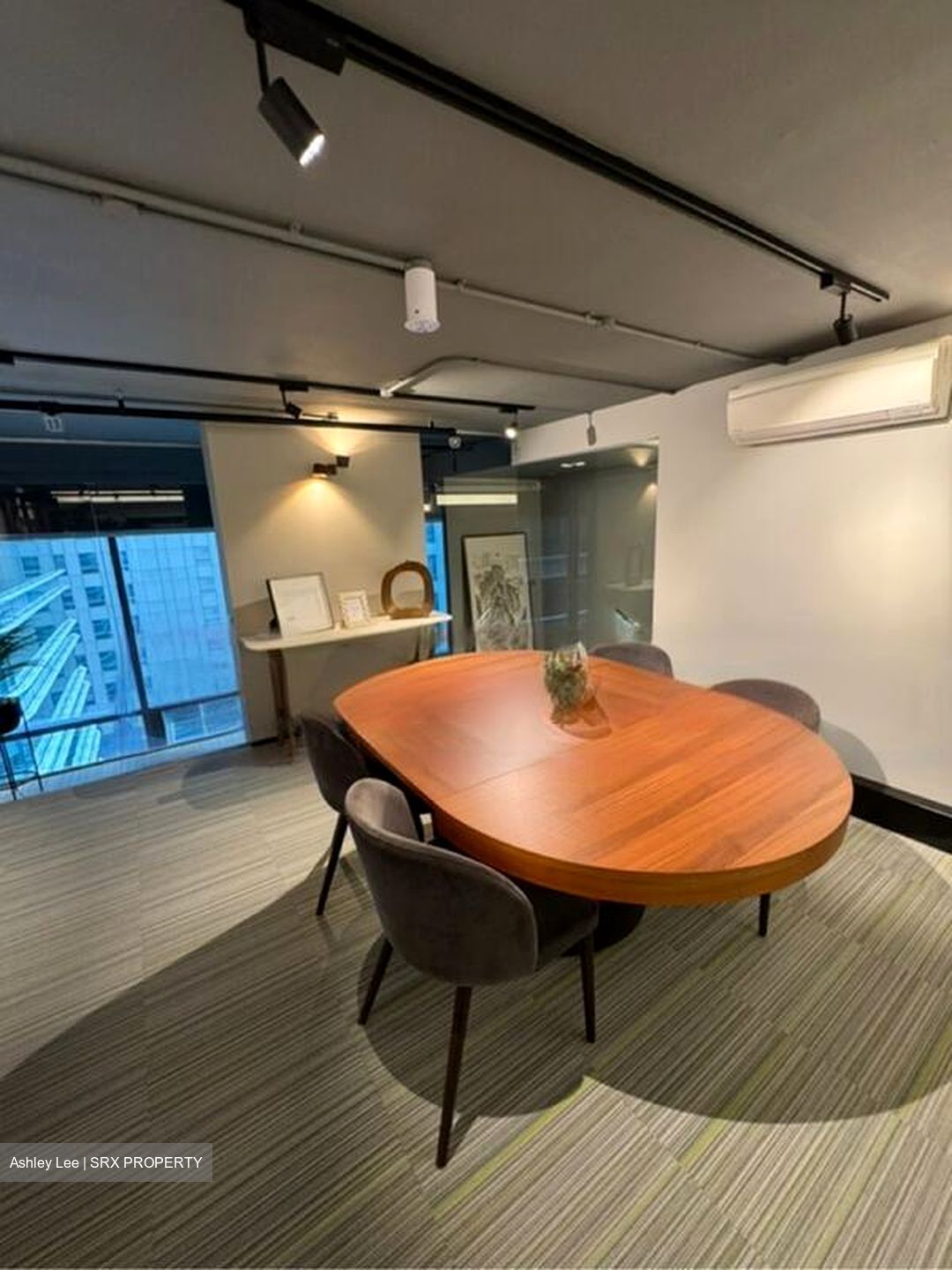 Tahir Building (D1), Office #478563581